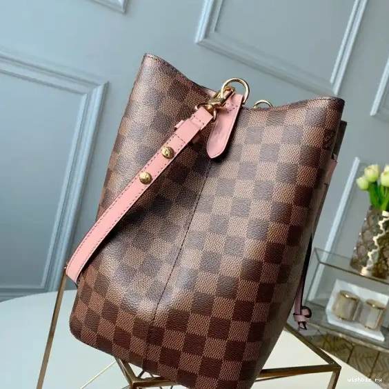 WIS VUITTON NÉONOÉ LOUIS 0511